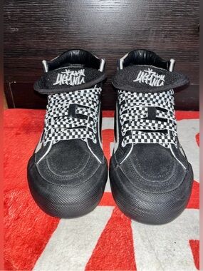Revenge x Storm High Top Skateboard Lightning Bolt Sneakers Black & White Size 9
